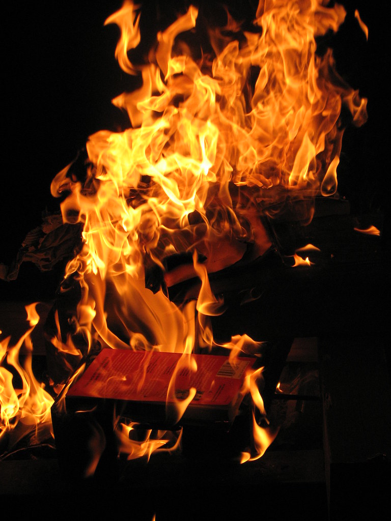Fogueira de livros